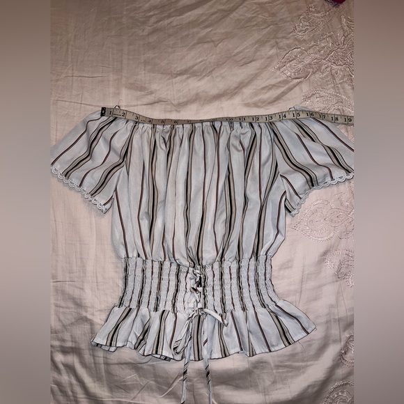 Michel EUC Striped Off-Shoulder Blouse - Picture 5 of 6